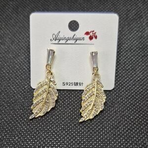 Gold Colored Leaf Earrings Rhinestones Crystal Boho Plant Fashion Costume